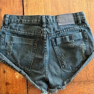 One x teaspoon bandit shorts faded black